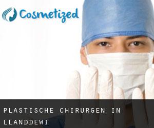 Plastische Chirurgen in Llanddewi